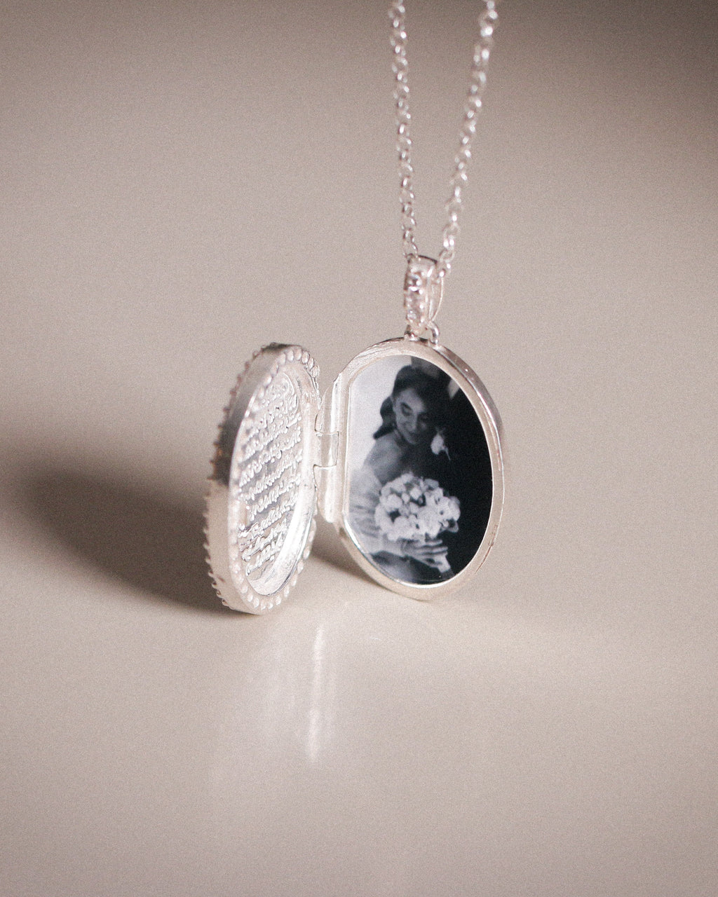 Buleila locket