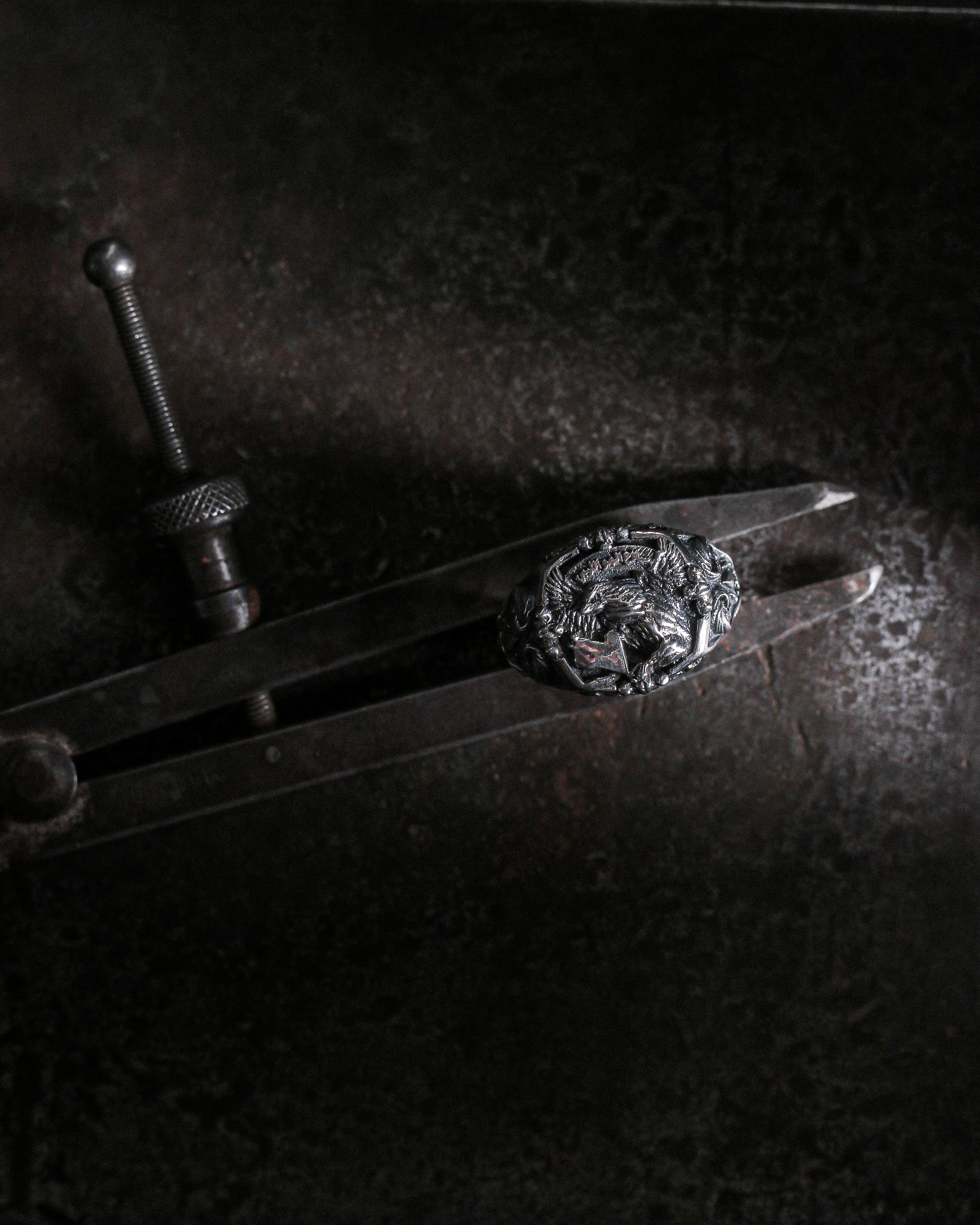 EAGLE SCULPTURE RING